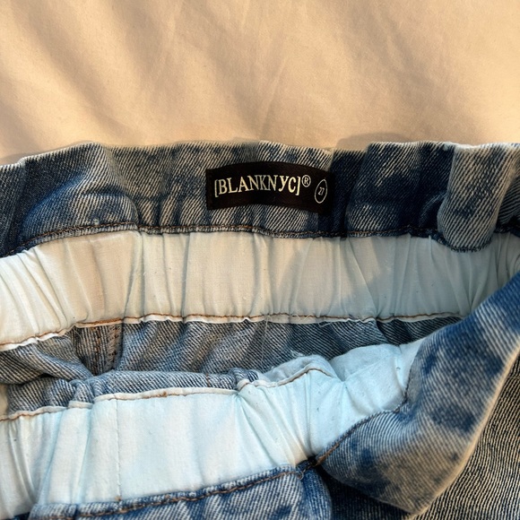 BlankNYC high Rise Jean Shorts size 27 - Picture 3 of 4